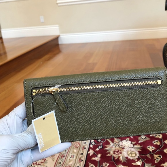 Michael Kors Aria MD Conv Handbag&wallet set - Picture 8 of 8